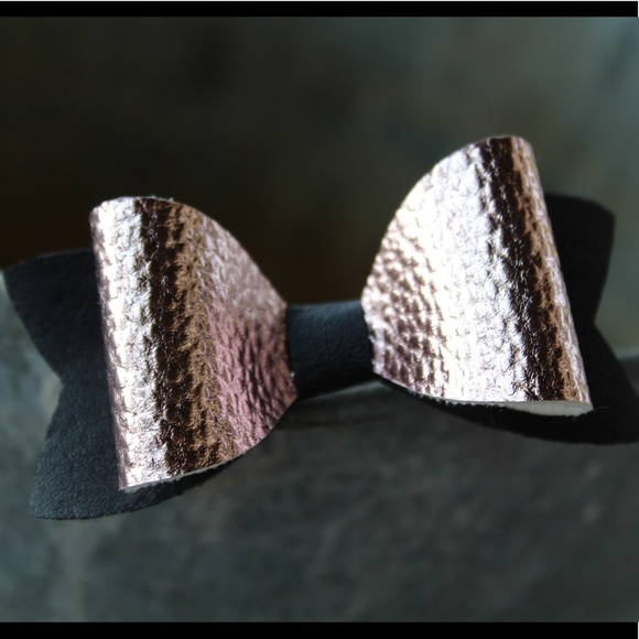 Rose gold and black hair bow - Picture 1 of 1